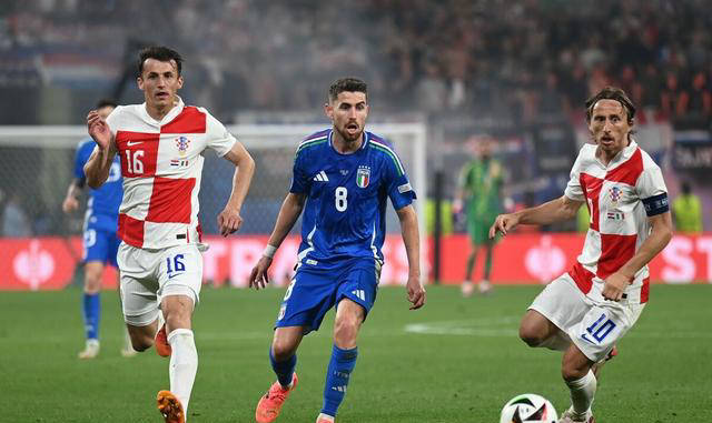 B体育体育投注-包含葡萄牙客场胜匈牙利，晋级欧锦赛强决赛的词条