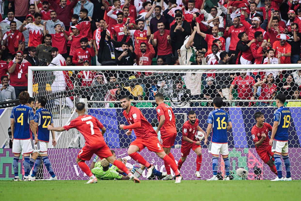 足球比赛中场势令人热血沸腾