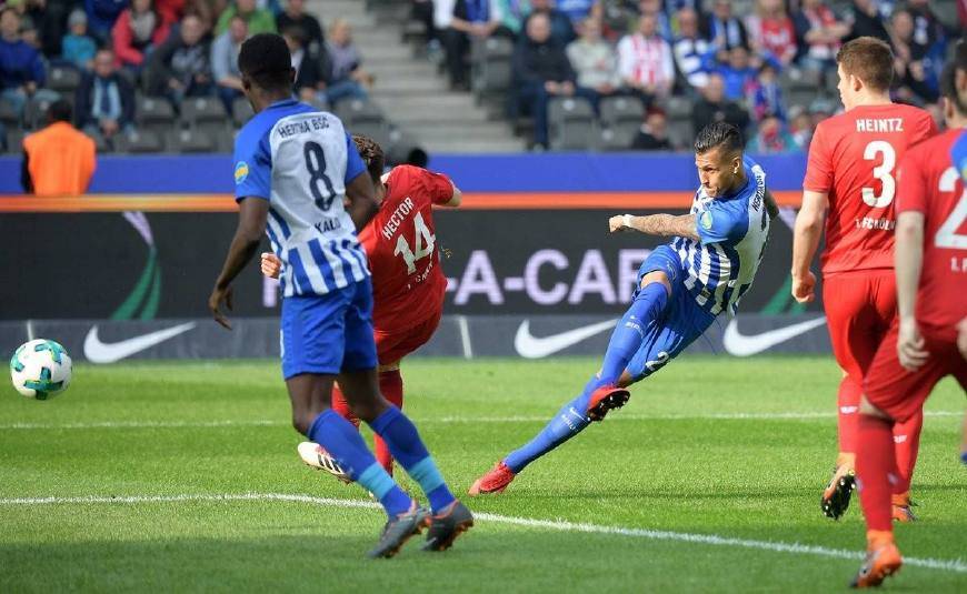 沙尔克球队再次遭遇惨败，寻求复苏的简单介绍