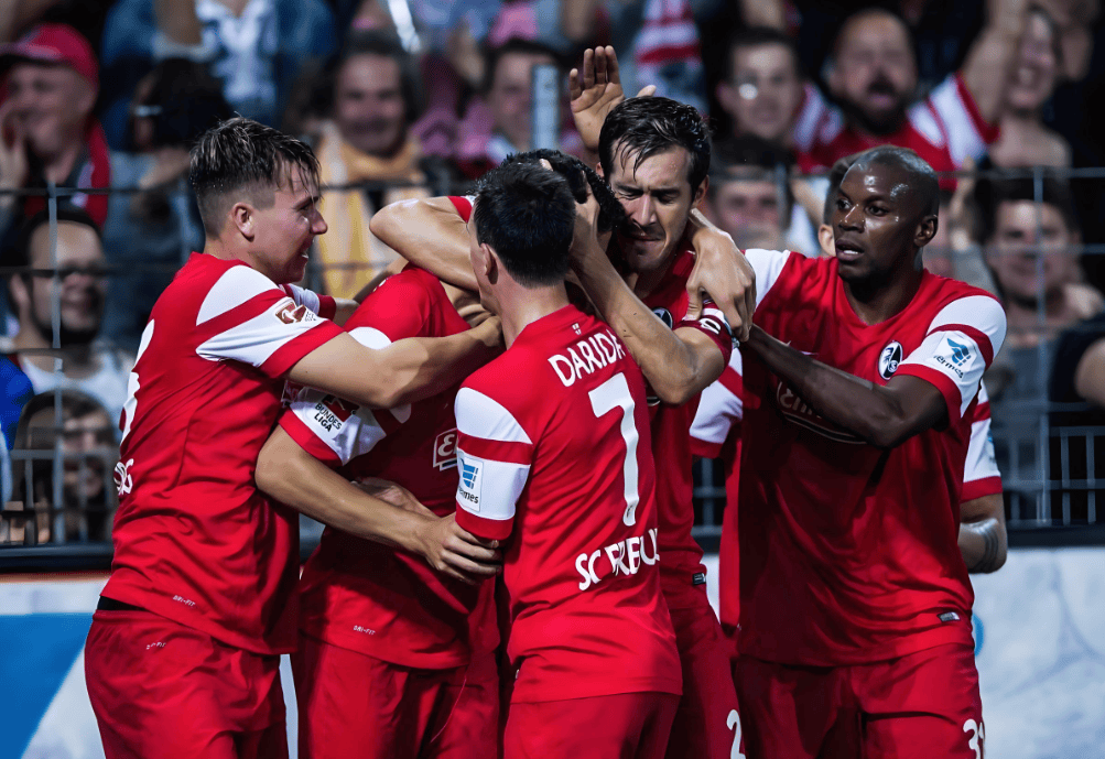 关于圣埃蒂安擒下胜利，走上法国冠军之路的信息