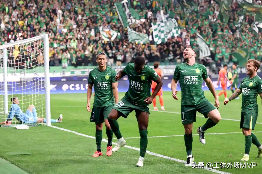 B体育体育官方入口-包含球队整体实力有所提升，比赛表现越发出色的词条