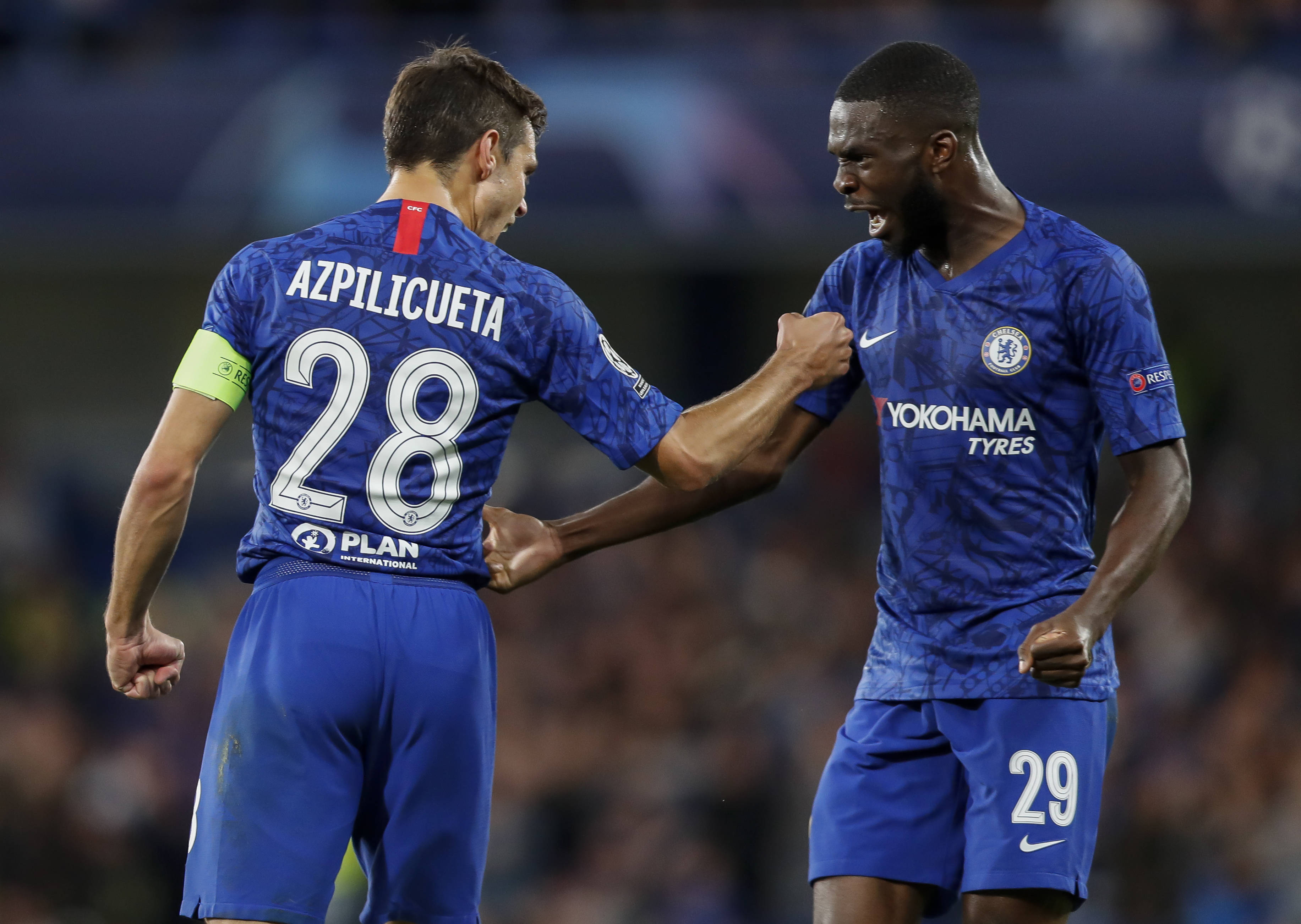 切尔西球员协作默契,团队战术高效的简单介绍 切尔西球员协作默契,团队战术高效的简单介绍