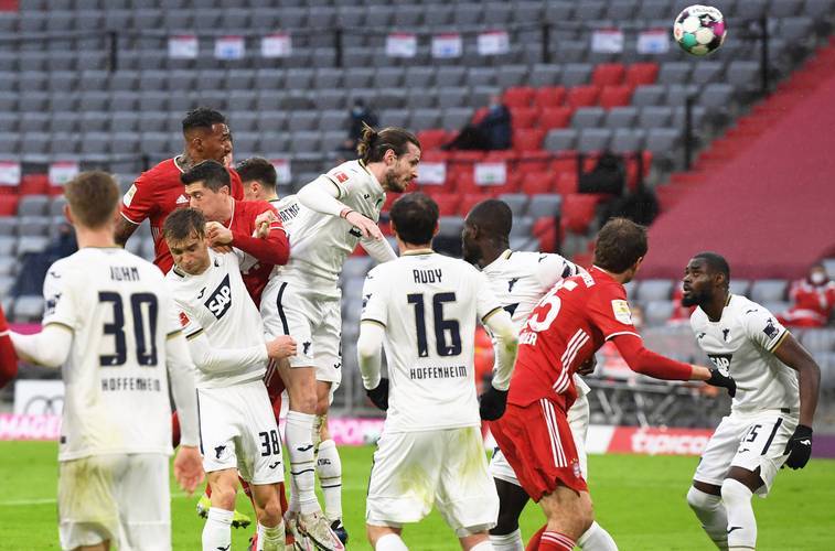 包含一触即发的巅峰对决,胜负难料的词条 包含一触即发的巅峰对决,胜负难料的词条