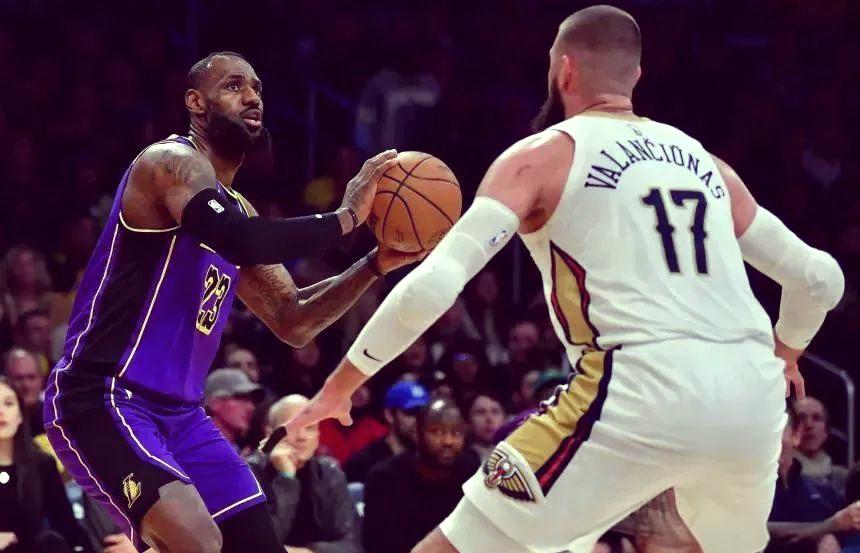 包含勒布朗-詹姆斯创立慈善基金助力贫困青少年的词条 包含勒布朗-詹姆斯创立慈善基金助力贫困青少年的词条