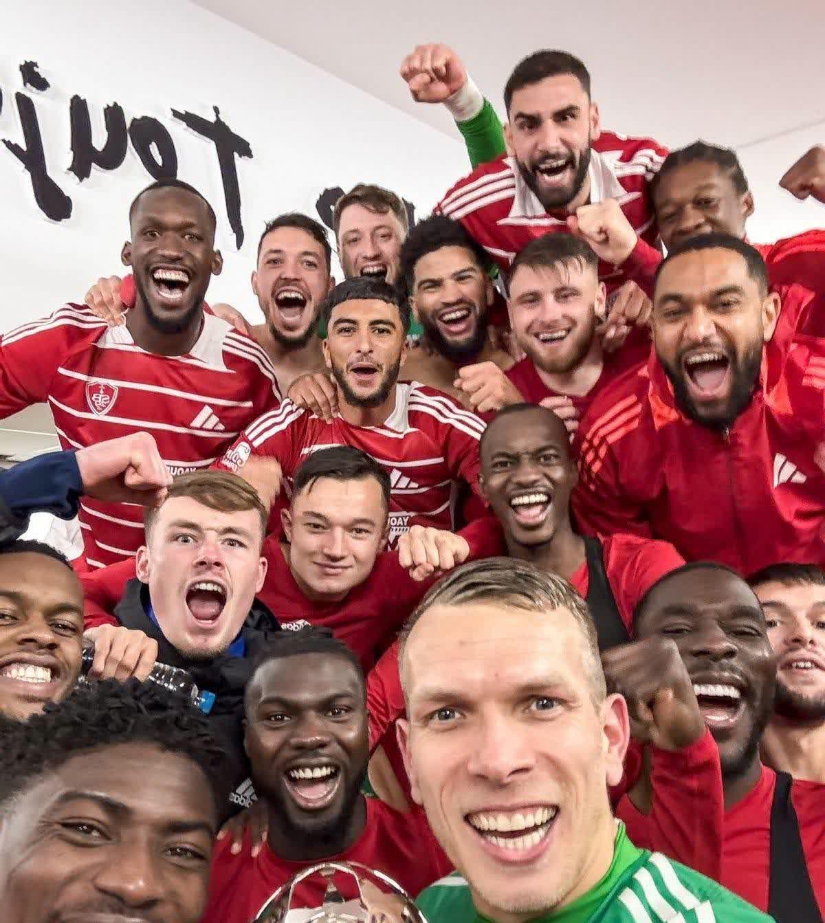 B体育体育app-本赛季国内足球比赛中哪支球队是黑马？