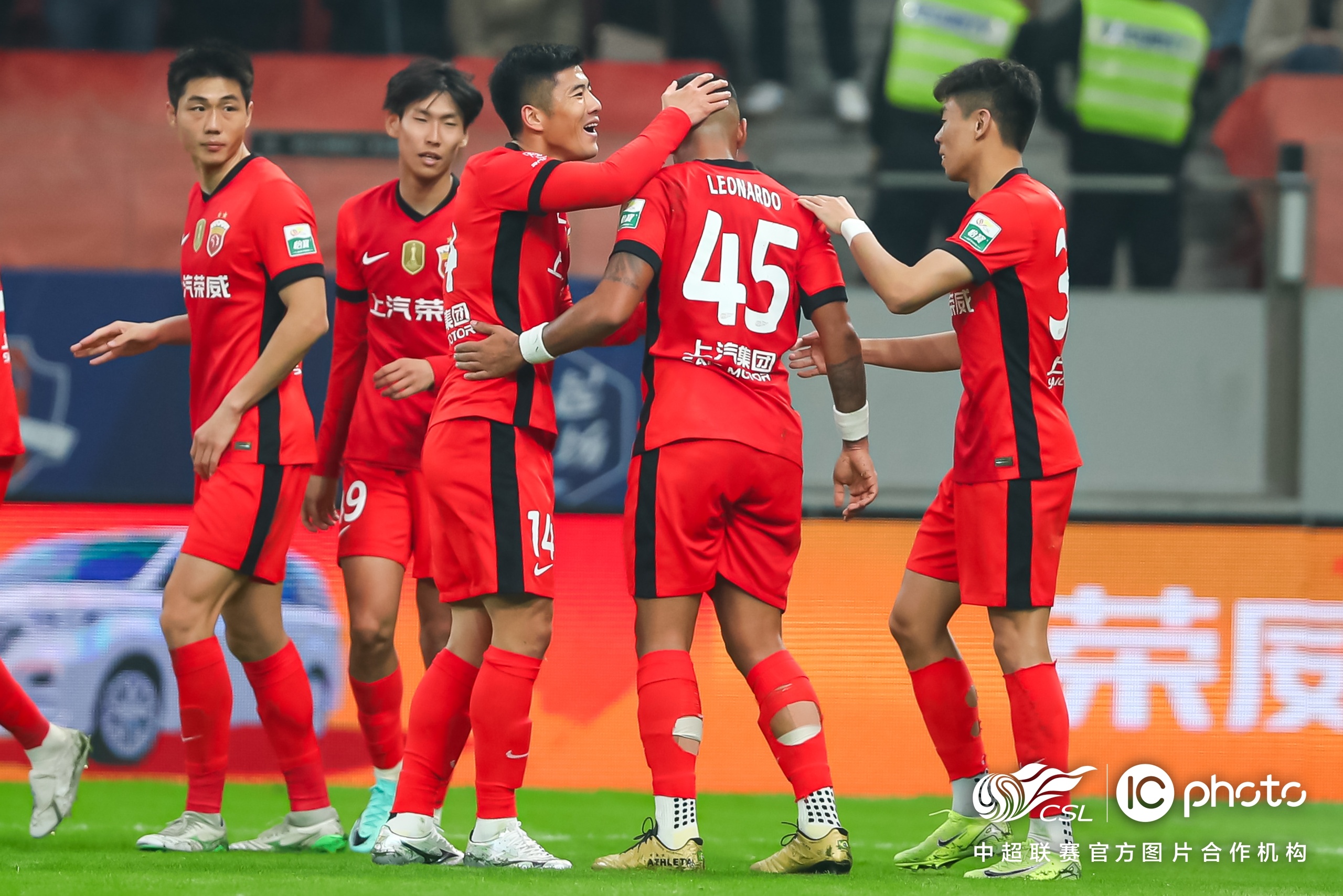 B体育体育网页版登录入口-包含河北华夏明日战胜上海海港，迎来本赛季首胜的词条